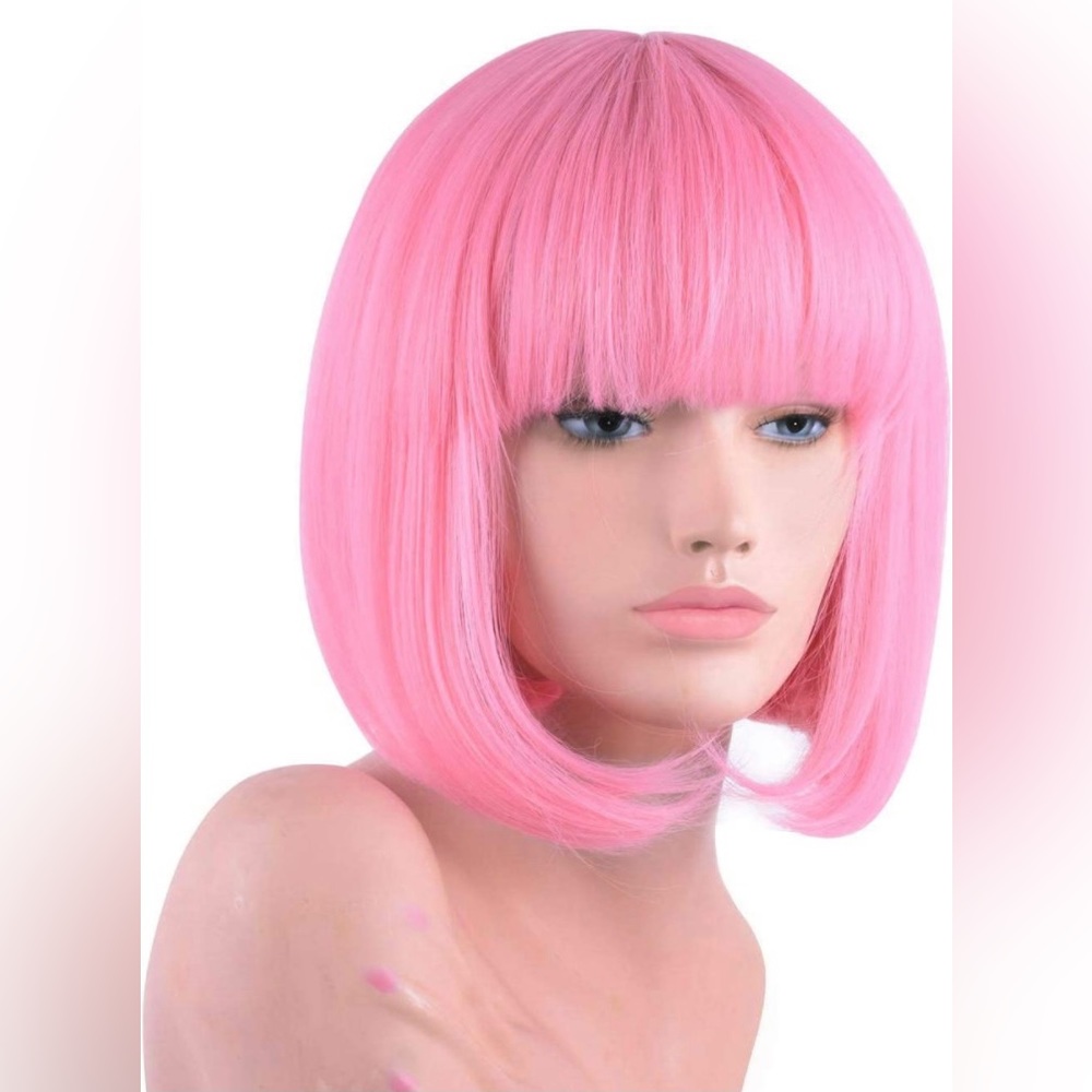 Fun pink bob style wig - Picture 1 of 3